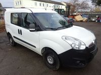 Gebraucht Opel Combo 95 PS (69 kW) 2018 Weiß Van / Kleinbus