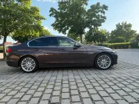 Gebraucht BMW 330 258 PS (189 kW) 2013 Braun Limousine