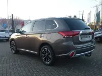 Gebraucht Mitsubishi Outlander P-HEV Plus 121 PS (88 kW) 2016 Braun Kombi
