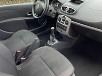 gebraucht Renault Clio by Rip Curl 1.2 16V Eco2 55kW Rip Curl