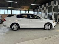 Gebraucht VW Passat 140 PS (102 kW) 2012 Weiß Limousine