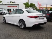 Gebraucht Alfa Romeo Giulia Super 150 PS (110 kW) 2017 Weiß Limousine