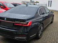 Second-hand BMW 740 Performance 320 CP (235 kW) 2019 Negru Berlinǎ