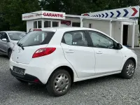 Gebraucht Mazda 2 Independence 75 PS (55 kW) 2008 Weiß Kleinwagen