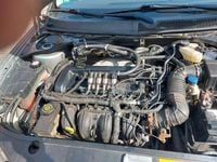 Gebraucht Ford Mondeo Ghia 145 PS (106 kW) 2007 Silber Limousine