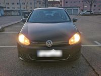 Gebraucht VW Golf VI 105 PS (77 kW) 2012 Schwarz Kleinwagen