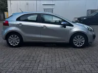 Gebraucht Kia Rio 86 PS (63 kW) 2012 Silber Kleinwagen