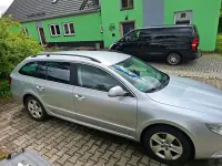 Gebraucht Skoda Superb 170 PS (125 kW) 2011 Silber Kombi