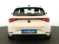 Gebraucht Seat Leon Style 150 PS (110 kW) 2022 White candy