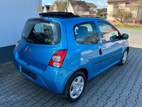 Gebraucht Renault Twingo 75 PS (55 kW) 2011 Blau Kleinwagen