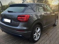 Gebraucht Audi Q2 S-Line 150 PS (110 kW) 2017 Grau SUV