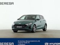 Neu Hyundai i20 Prime 100 PS (73 kW) 2025 Grün Limousine