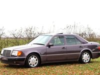 Gebraucht Mercedes E500 326 PS (239 kW) 1992 Violett Limousine