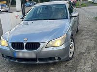 Gebraucht BMW 525 177 PS (130 kW) 2005 Grau Limousine