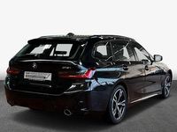 Gebraucht BMW 318 Performance 156 PS (114 kW) 2023 Saphirschwarz metallic Kombi
