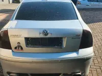 Gebraucht VW Passat 131 PS (96 kW) 2001 Silber Limousine