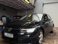 Gebraucht VW Golf 130 PS (95 kW) 2022 Blau Limousine