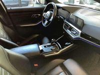 Gebraucht BMW 340 374 PS (275 kW) 2021 Saphirschwarz Kombi