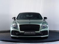 Gebraucht Bentley Flying Spur 544 PS (400 kW) 2025 Grün Limousine
