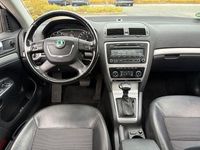 Gebraucht Skoda Octavia Elegance 160 PS (117 kW) 2011 Weiß Limousine