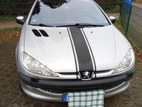 Gebraucht Peugeot 206 CC 108 PS (79 kW) 2002 Silber Cabrio