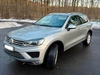Gebraucht VW Touareg 262 PS (192 kW) 2015 Andere farben SUV