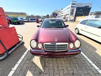Gebraucht Mercedes E230 Elegance 150 PS (110 kW) 1996 Rot Limousine