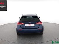 Gebraucht Mercedes A200 Style 150 PS (110 kW) 2020 Denimblau Limousine