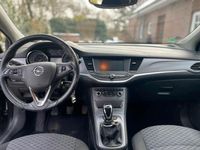 Gebraucht Opel Astra Edition 150 PS (110 kW) 2016 Grau Limousine