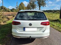 Gebraucht VW Passat Highline 150 PS (110 kW) 2016 Weiß Kombi