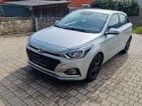 Gebraucht Hyundai i20 Active 101 PS (74 kW) 2018 Silber Kleinwagen