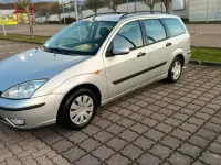 Brugt Ford Focus 75 HK (55 kW) 2002 Sølv Stationcar