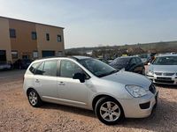 Gebraucht Kia Carens 145 PS (106 kW) 2009 Silber Van / Kleinbus