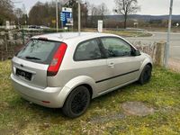 gebraucht Ford Fiesta 1,3 L / 75 PS / 55 KW