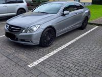 Gebraucht Mercedes E350 Avantgarde 306 PS (225 kW) 2009 Grau Coupé
