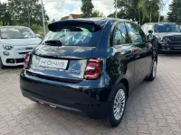 Gebraucht Fiat 500e 86 kW (118 PS) 2023 Onyx schwarz (10n) Kleinwagen