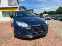 Gebraucht Ford Focus Trend 95 PS (69 kW) 2013 Blau Limousine