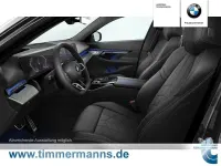 Gebraucht BMW 520 M Sport 197 PS (144 kW) 2025 Schwarz Kombi