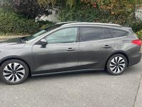 Gebraucht Ford Focus 120 PS (88 kW) 2020 Grau Kombi