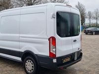 Gebraucht Ford Transit Trend 131 PS (96 kW) 2017 Weiß Van / Kleinbus