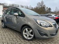 Gebraucht Opel Meriva Innovation 140 PS (102 kW) 2011 Muskatgrau/muskat braun Van / Kleinbus