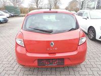 Second-hand Renault Clio III Expression 75 CP (55 kW) 2009 Roșu Hatchback