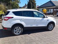 Gebraucht Ford Kuga Titanium 150 PS (110 kW) 2019 Weiß SUV