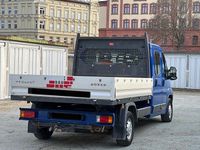 Gebraucht Peugeot Boxer 140 PS (102 kW) 2011 Grau Van