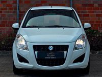 Gebraucht Suzuki Splash Basic 68 PS (50 kW) 2014 Weiß Kleinwagen