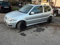Gebraucht VW Polo 50 PS (36 kW) 2001 Silber Kleinwagen