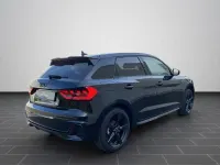 Neu Audi A1 Advanced 116 PS (85 kW) 2026 Mythosschwarz metallic (metallic) SUV