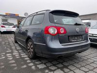 Gebraucht VW Passat 105 PS (77 kW) 2010 Islandgrau perleffekt metallic Kombi