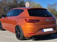 Używany Seat Leon 110 KM (80 kW) 2018 Pomarańczowy Sedan/Limuzyna