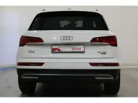 Używany Audi Q5 Basis 204 KM (150 kW) 2025 Biały SUV
